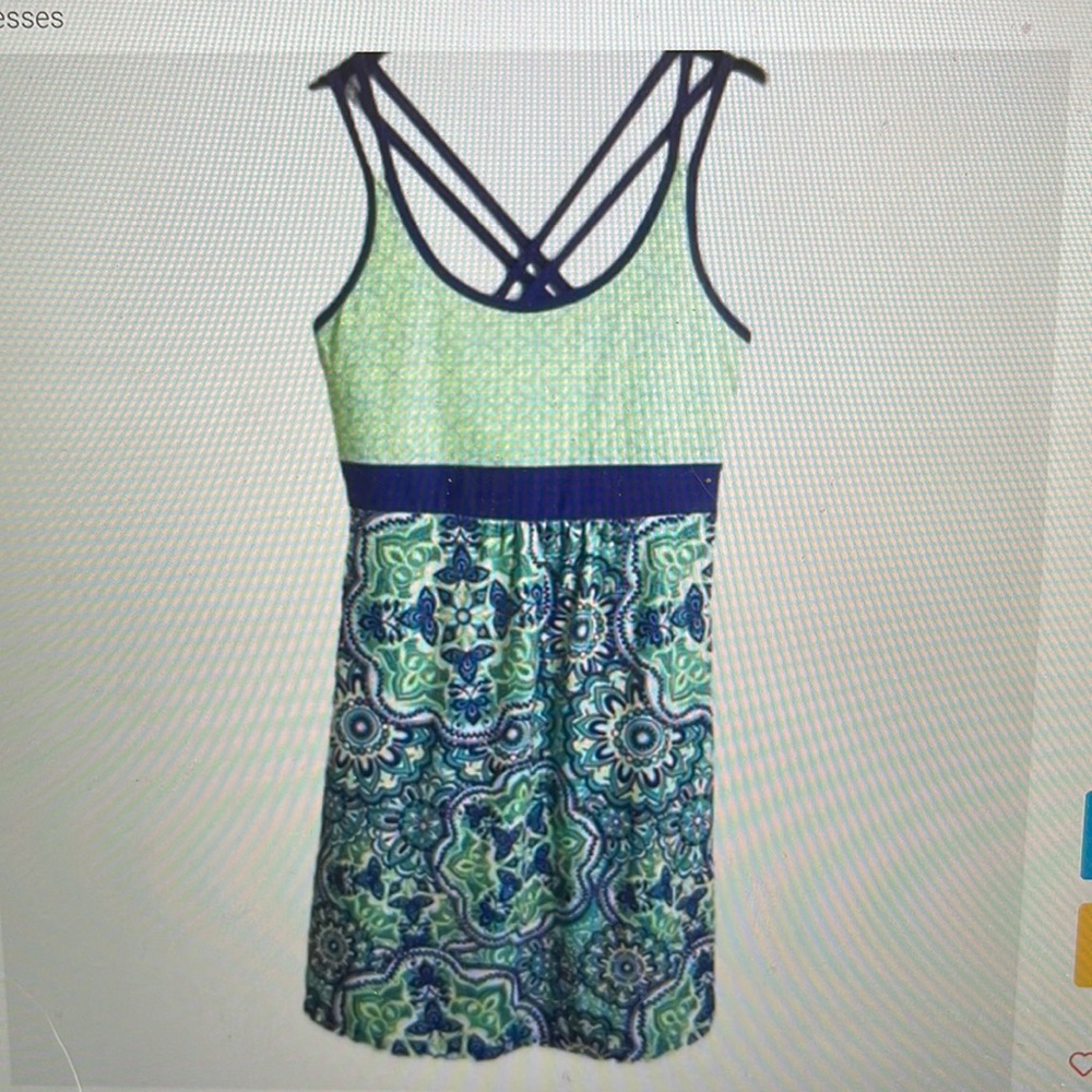 Teams Golf Tennis Athletic Dress Size Small